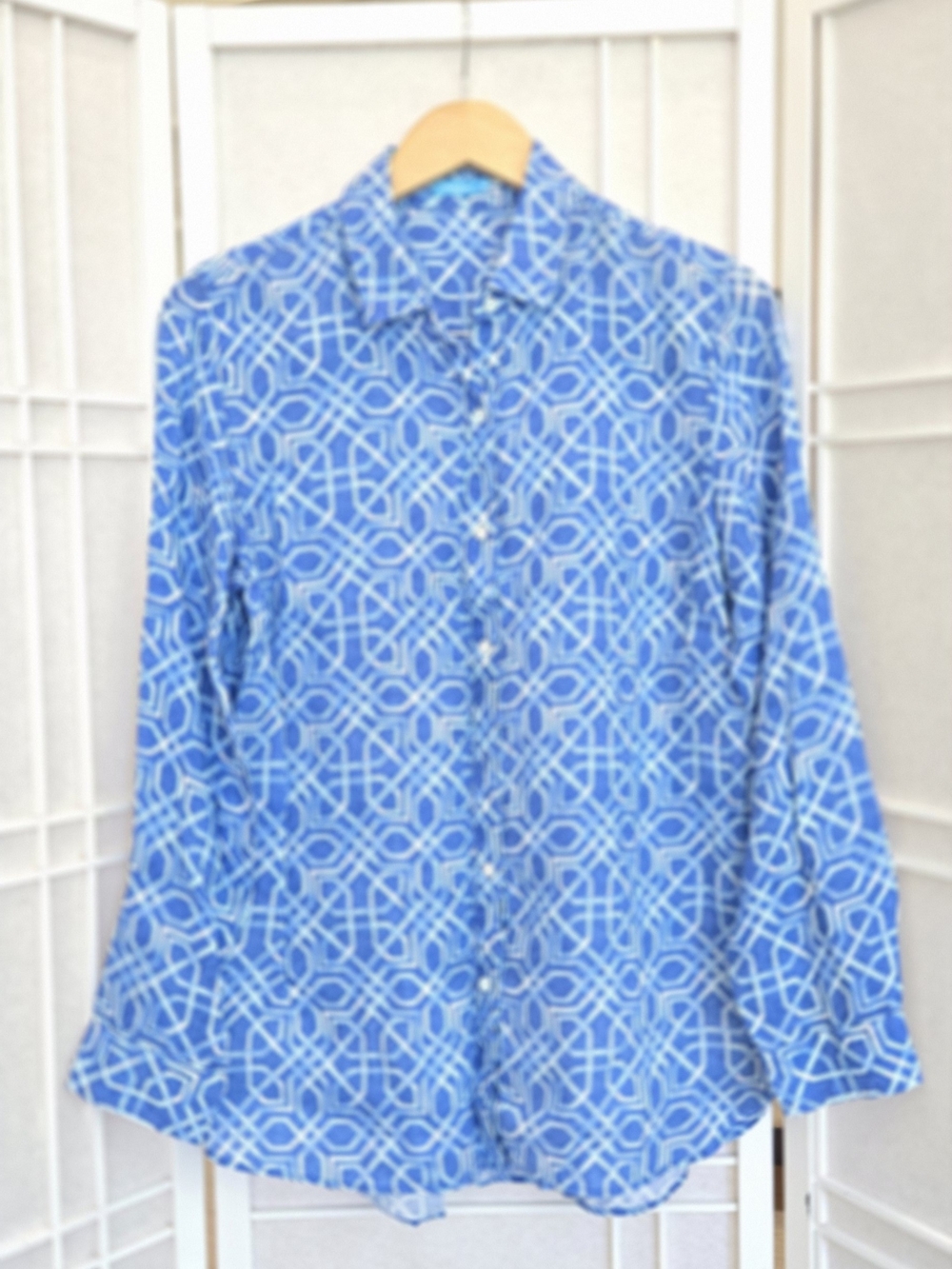 J. McLaughlin Blue Geometric Print Button-Down Linen Shirt